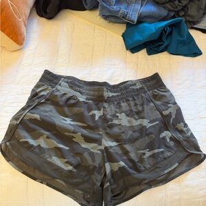 Athleta Olive Camo Women’s Athletic Shorts